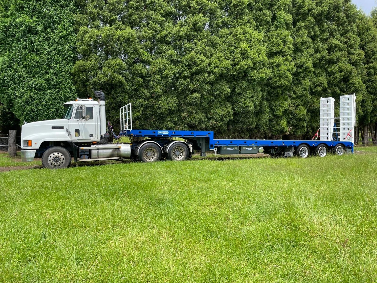 Echidna Contracting tipper truck on site